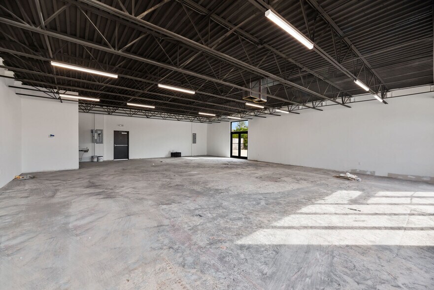 More Photos Of 612 NW 9th Ave, Fort Lauderdale Restaurant For Lease