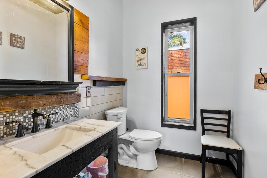 More Photos Of 764 1/2 Eastern Ave, Schenectady Restaurant For Sale