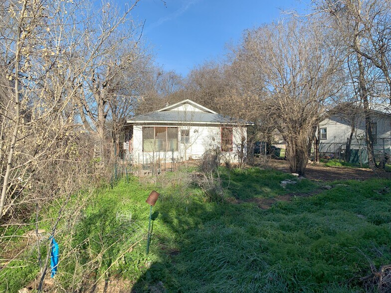 More Photos Of 4419 Garnett St, Austin Land For Sale