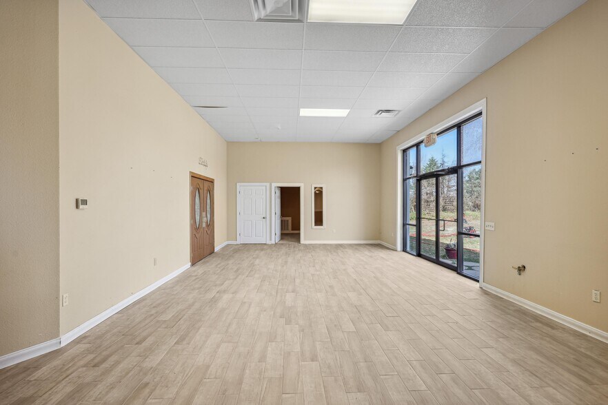 More Photos Of 13651 S 690 Rd, Wyandotte Specialty For Sale