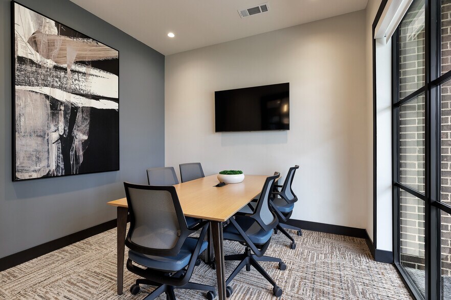 More Photos Of 7910 S New Braunfels, San Antonio Apartments For Lease