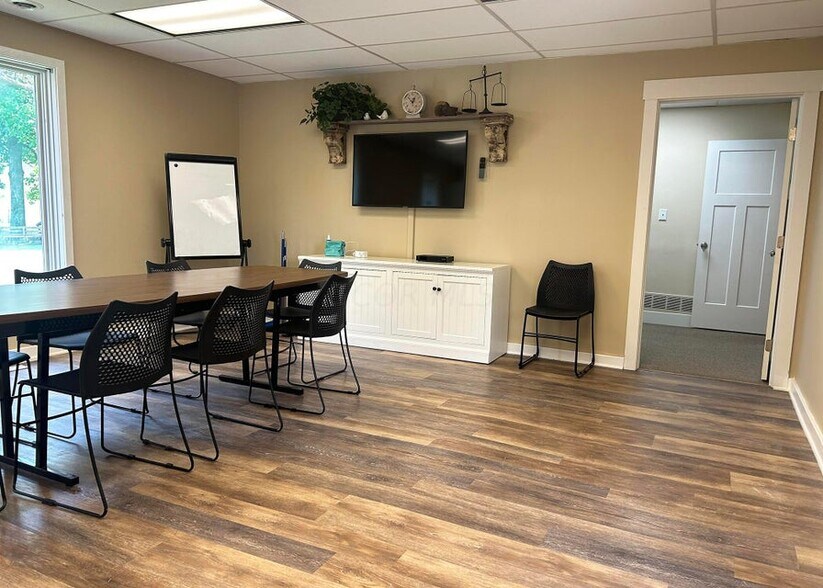 More Photos Of 5182 Blazer Pky, Dublin Office For Sale