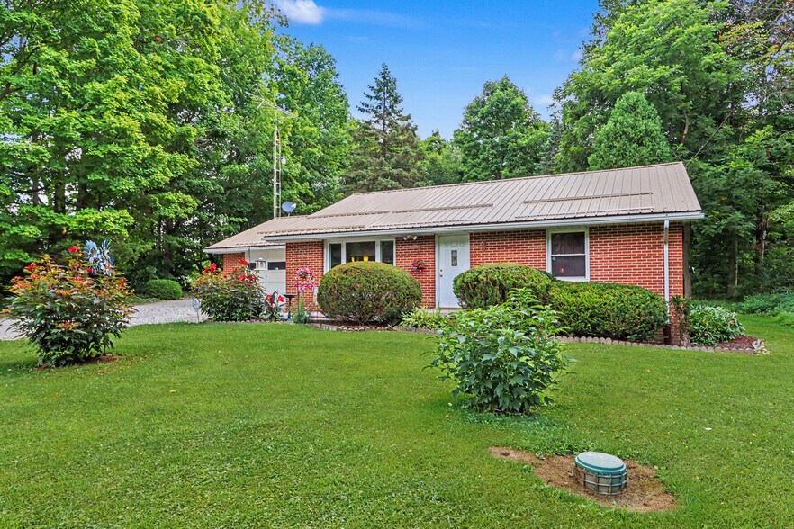 More Photos Of 524 State Route 314 N, Ontario Specialty For Sale