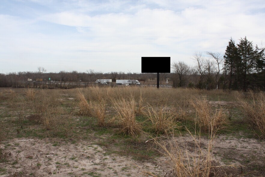 More Photos Of 100 Interstate 30, Greenville Land For Lease
