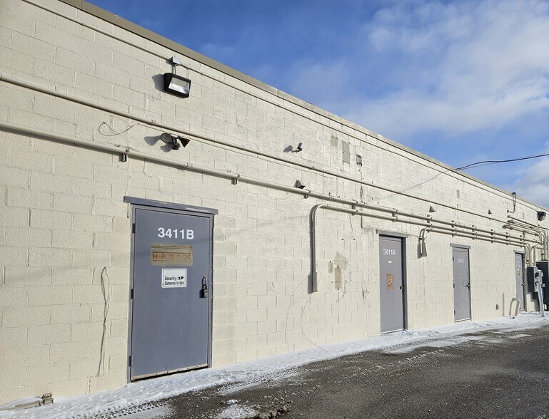 More Photos Of 3405-3419 E Genesee Ave, Saginaw Unknown For Lease