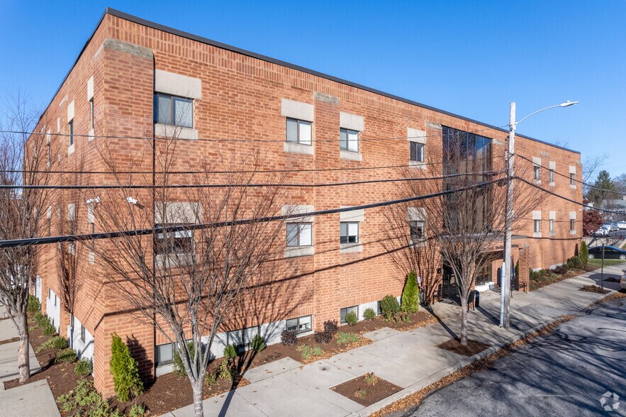 Primary Photo Of 100 Highland Ave, Providence Medical For Lease
