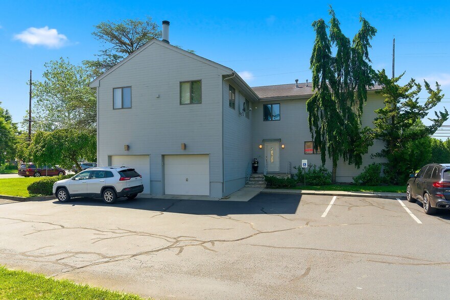 More Photos Of 801 Hughes Dr, Hamilton Office Residential For Sale