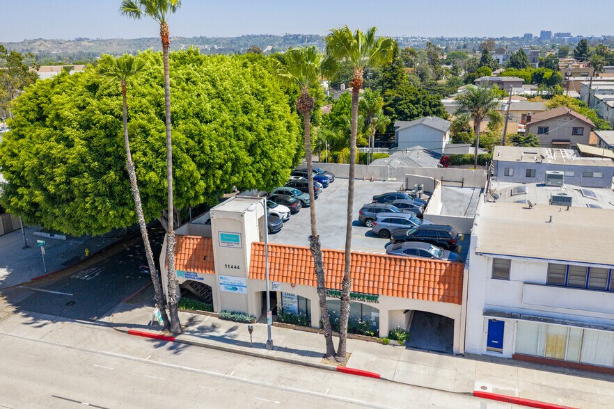 More Photos Of 11444 Washington Blvd, Culver City Medical For Sale