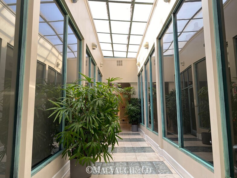 More Photos Of 35-45 N Arroyo Pky, Pasadena Office For Lease