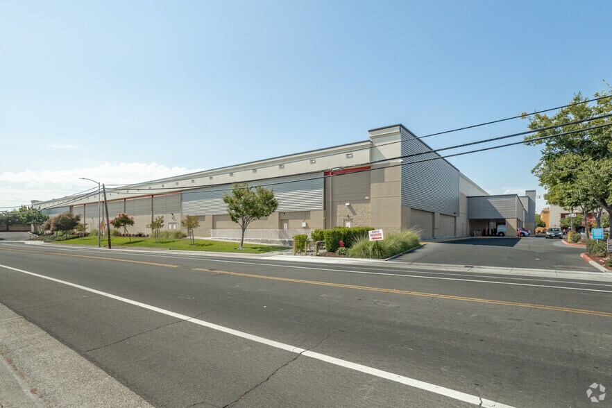 More Photos Of 3318-3460 El Camino Ave, Sacramento Unknown For Lease