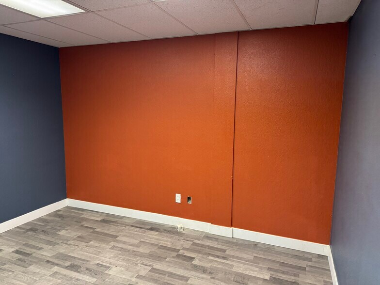 More Photos Of 1233-1267 Gator Way, Sparks Warehouse For Lease