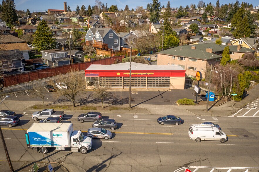 Primary Photo Of 4457 Fauntleroy Way SW, Seattle Auto Repair For Sale