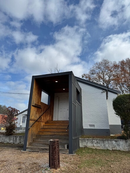More Photos Of , Scottdale Specialty For Sale