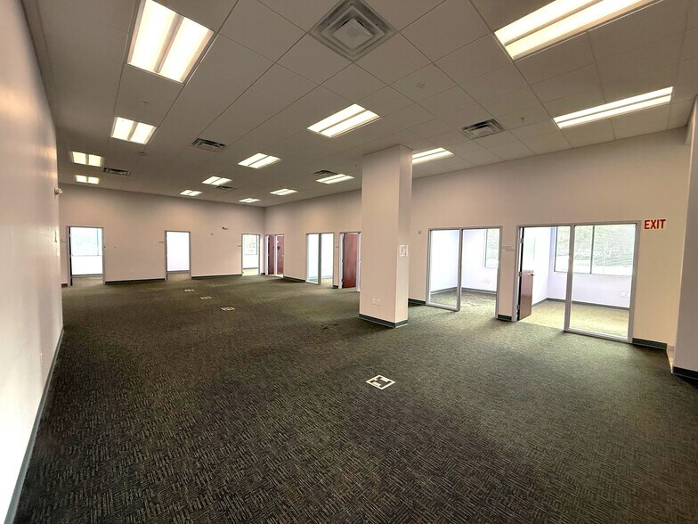 More Photos Of 1025 Willa Springs Dr, Winter Springs Manufacturing For Sale