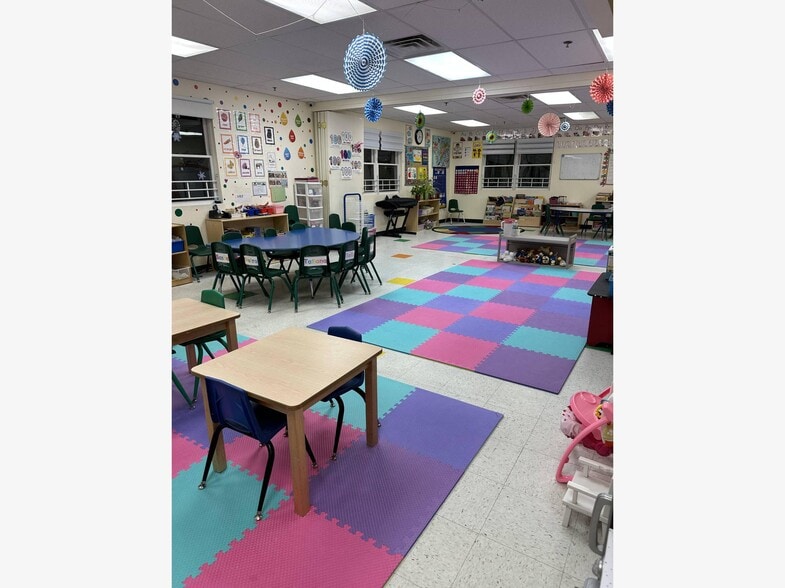 Primary Photo Of 12-29 River Rd, Fair Lawn General Retail For Sale
