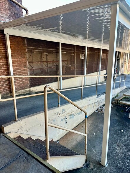 More Photos Of 5700 Casey Dr, Knoxville Distribution For Lease