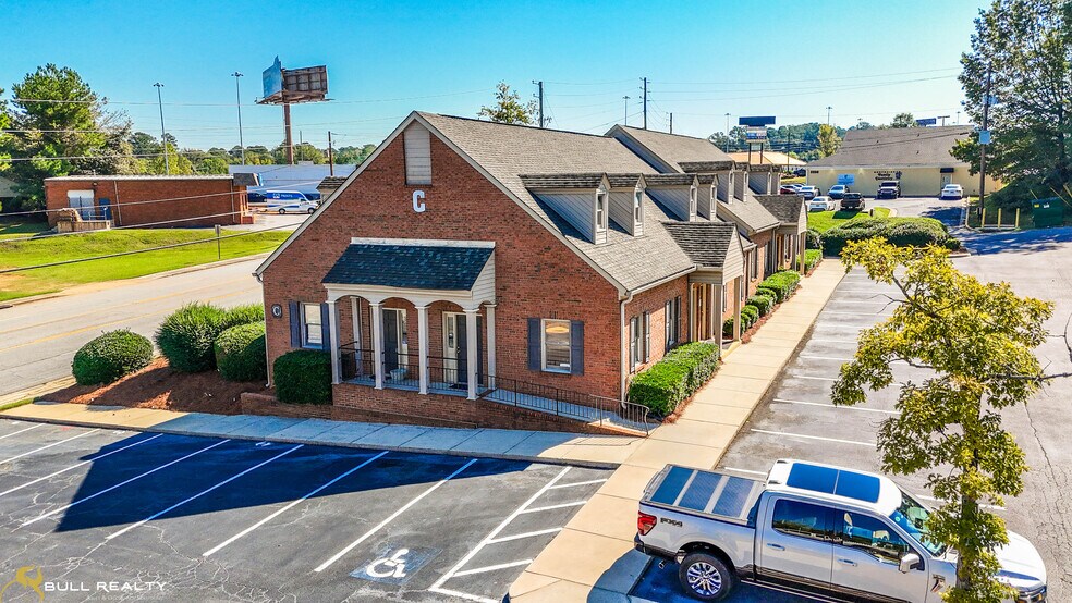 More Photos Of 3312 Northside Dr, Macon-Bibb Office Residential For Lease