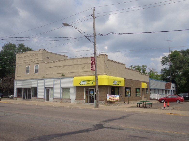 More Photos Of 25 Red River Ave N, Cold Spring Coworking Space