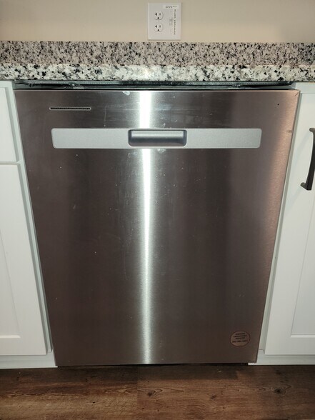 More Photos Of 109 E Highfill Ave, Liberty Apartments For Sale