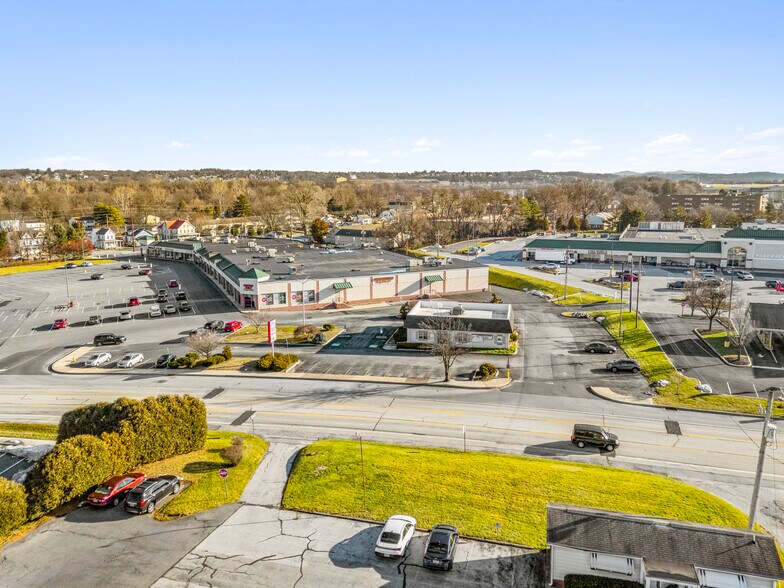 More Photos Of 120-132 Old York Rd, New Cumberland Unknown For Lease