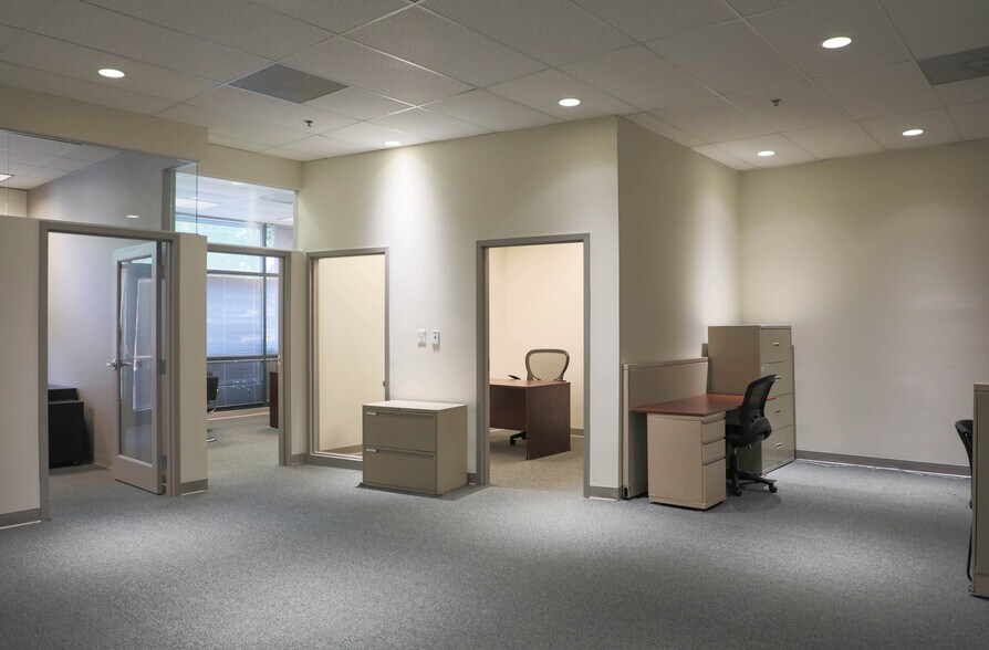 More Photos Of 1010 Park Ave, Baltimore Office For Lease