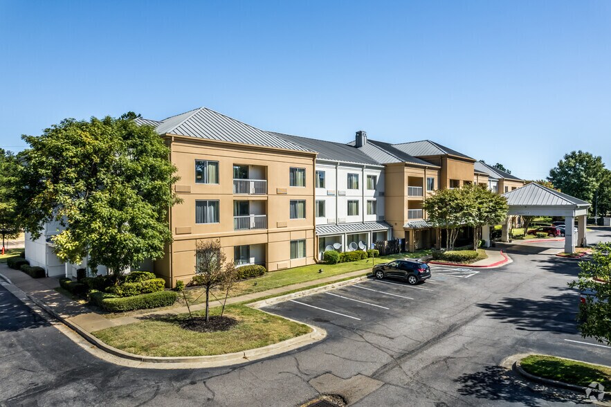 More Photos Of 3076 Kirby Pky, Memphis Hotel For Sale