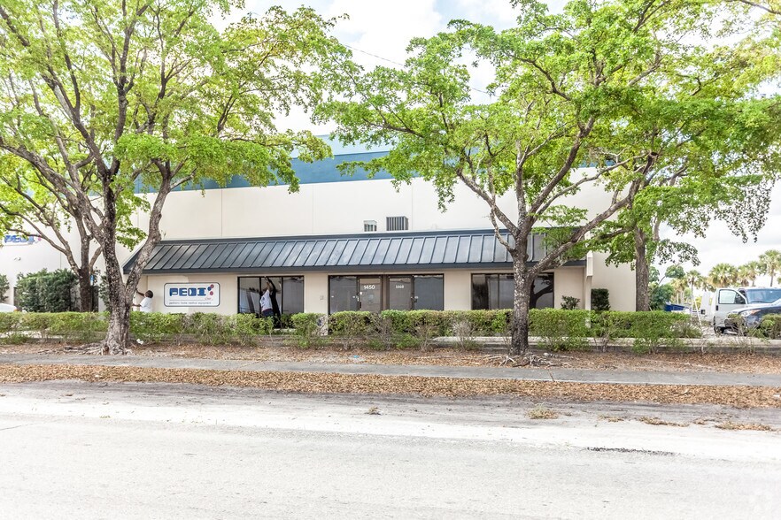 More Photos Of 15801-15825 NW 15th Ave, Miami Warehouse For Lease