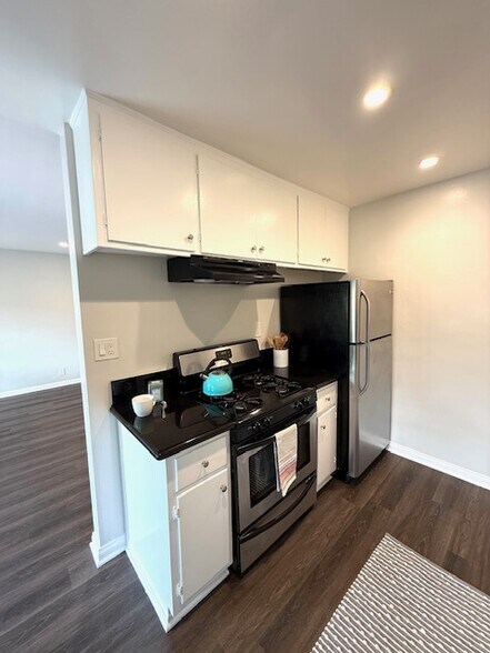 More Photos Of 518 E Washington Blvd, Pasadena Apartments For Sale