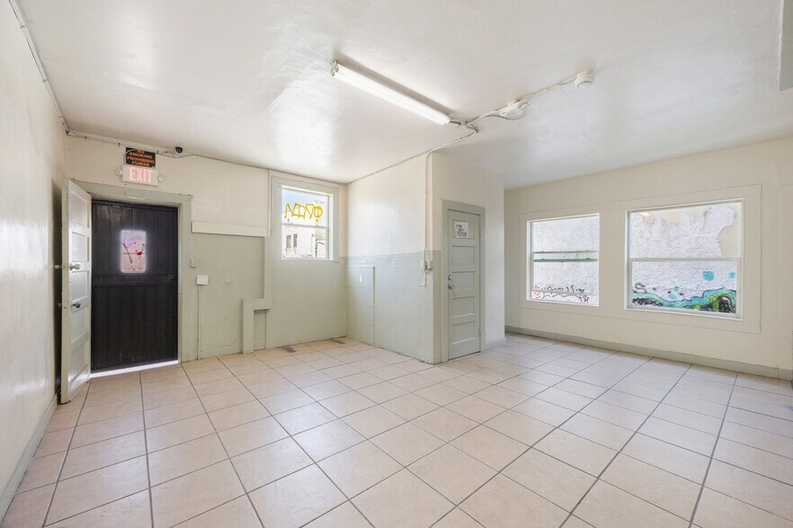 More Photos Of 521 S Union Ave, Los Angeles Apartments For Sale