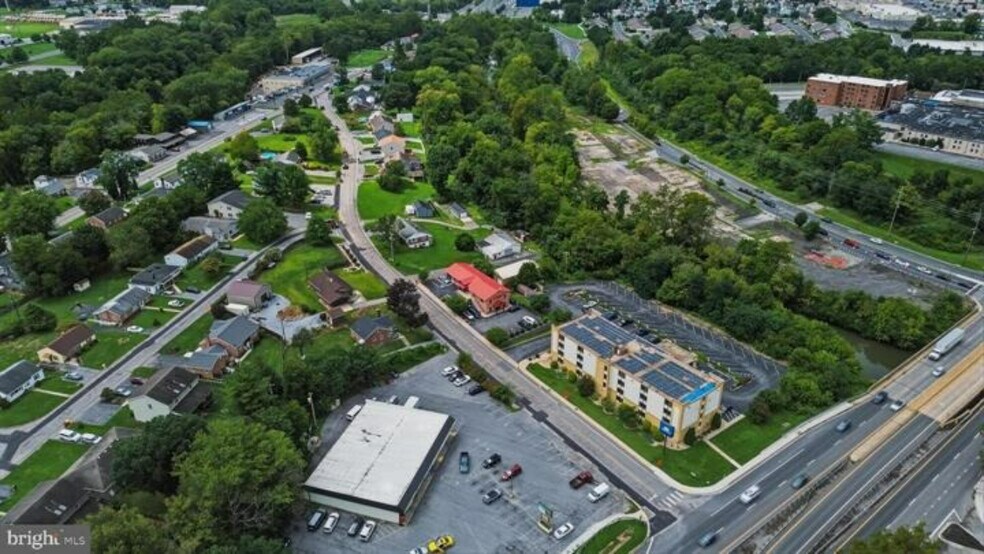 More Photos Of 23 S Colonial Dr, Hagerstown Office For Sale