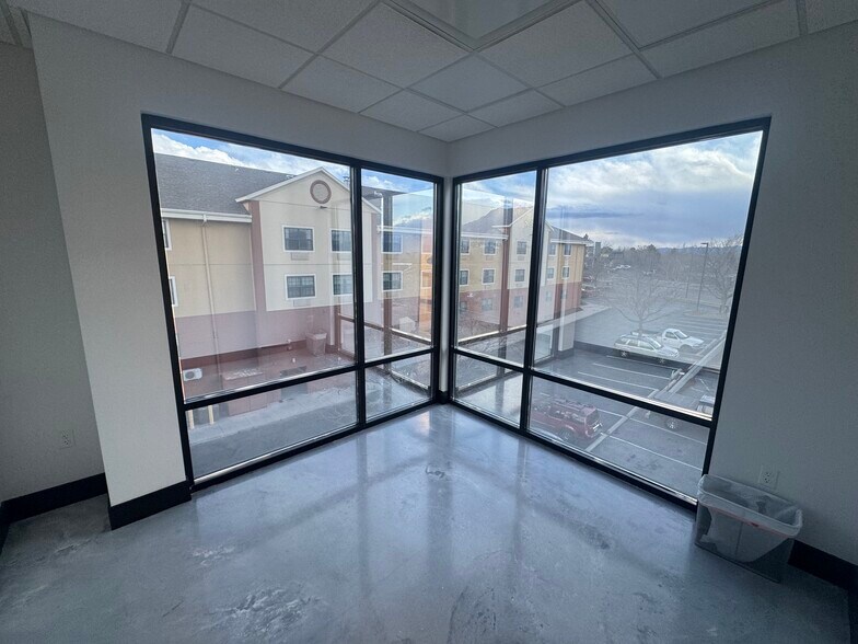 More Photos Of 7535 S Union Park Ave, Midvale Medical For Lease
