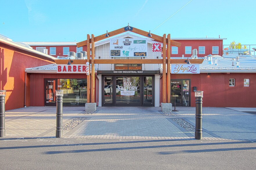 More Photos Of 500 SW Industrial Way, Bend Freestanding For Lease