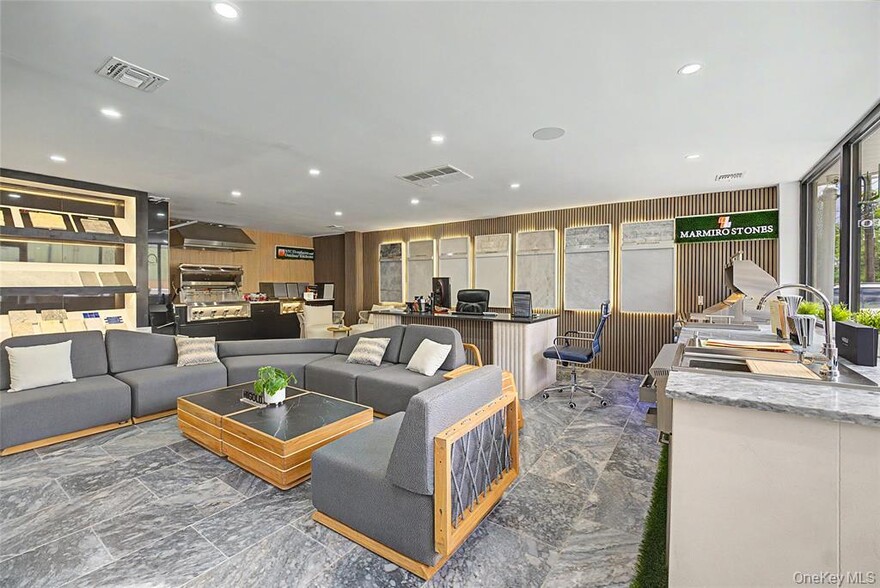 More Photos Of 133 Glenwood Rd, Glenwood Landing Warehouse For Sale