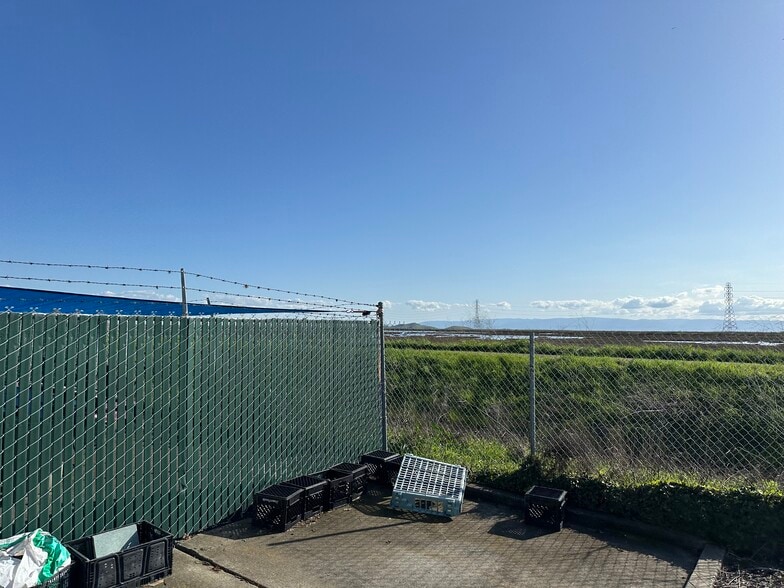 More Photos Of 3514-3544 Arden Rd, Hayward Warehouse For Lease