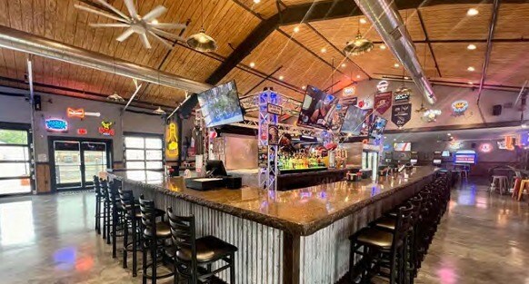 More Photos Of 1324 Jamie Ln, Waterloo Restaurant For Sale