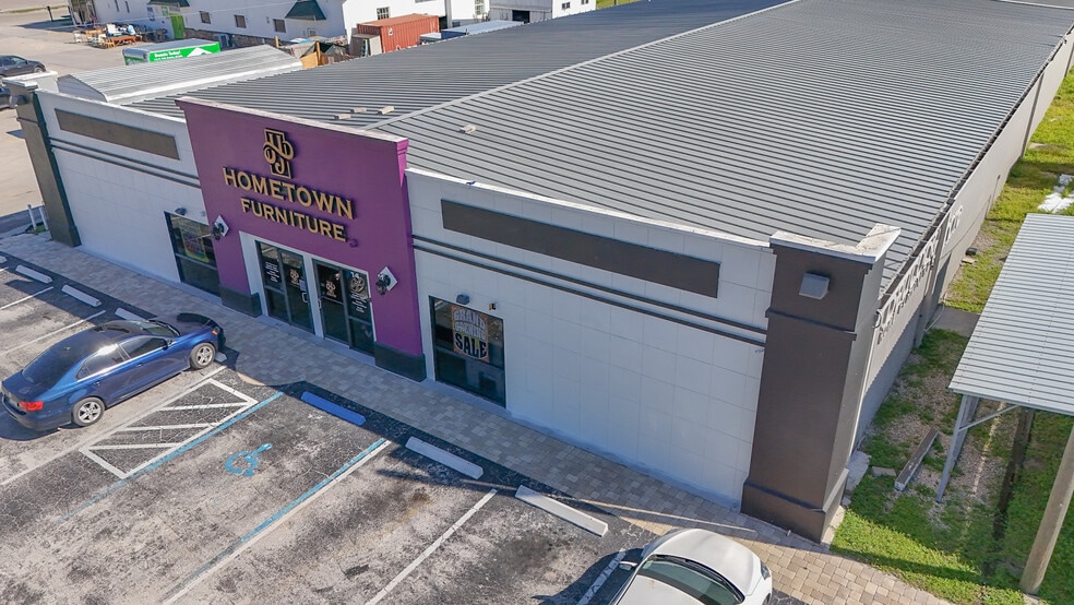 More Photos Of 17 Hickory St, Arcadia Storefront Retail Office For Sale