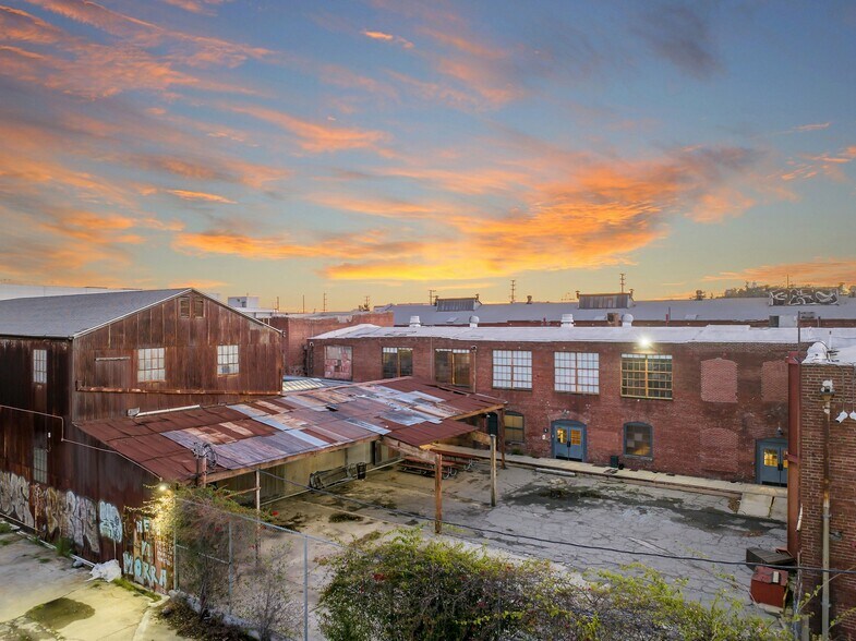 More Photos Of 2626 Lacy St, Los Angeles Industrial For Sale