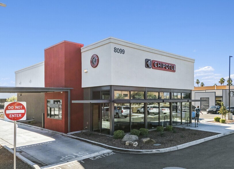 Primary Photo Of 8099 E McDowell Rd, Scottsdale Fast Food For Sale