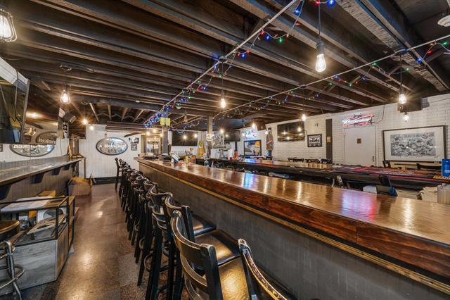 More Photos Of 31 Cottage St, Bayonne Restaurant For Sale