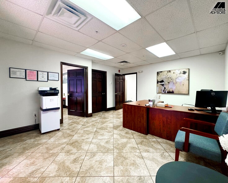 More Photos Of 11379-11399 NW 122nd St, Medley Warehouse For Sale