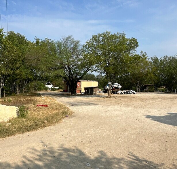 More Photos Of 10536 S US Highway 181, San Antonio Apartments For Sale