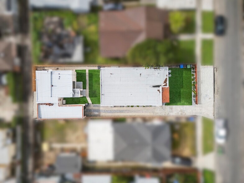 More Photos Of 1510 W 52nd St, Los Angeles Apartments For Sale