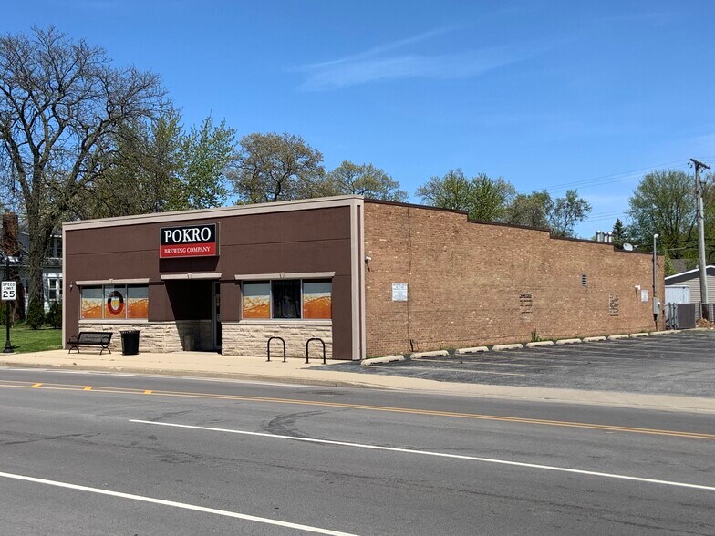 More Photos Of 311 N Broad St, Griffith Restaurant For Sale