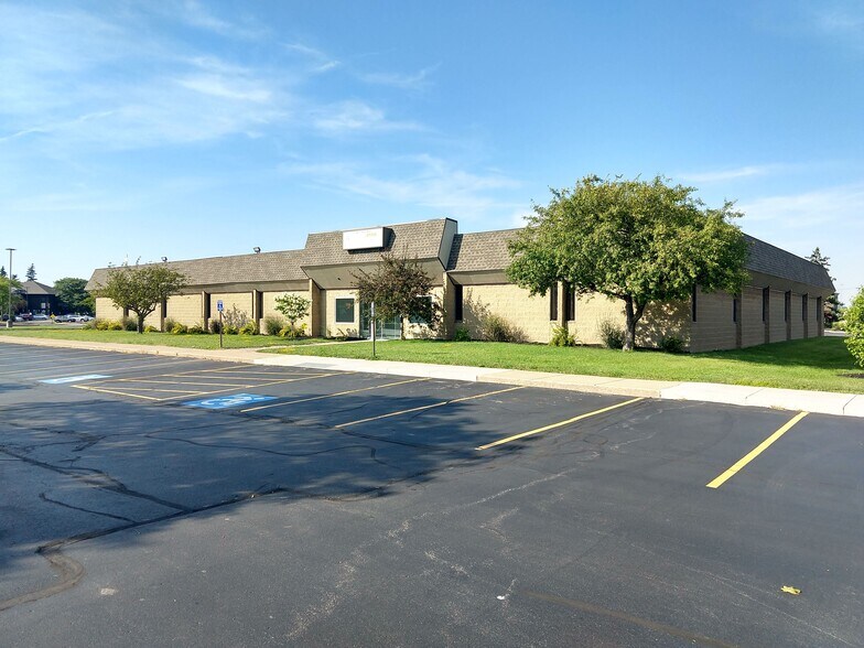 More Photos Of 211 Whitespruce Blvd, Henrietta Medical For Sale