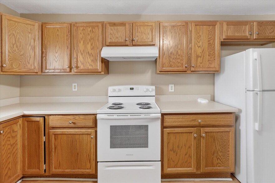 More Photos Of 135 E Main St, Woodville Storefront Retail Residential For Sale