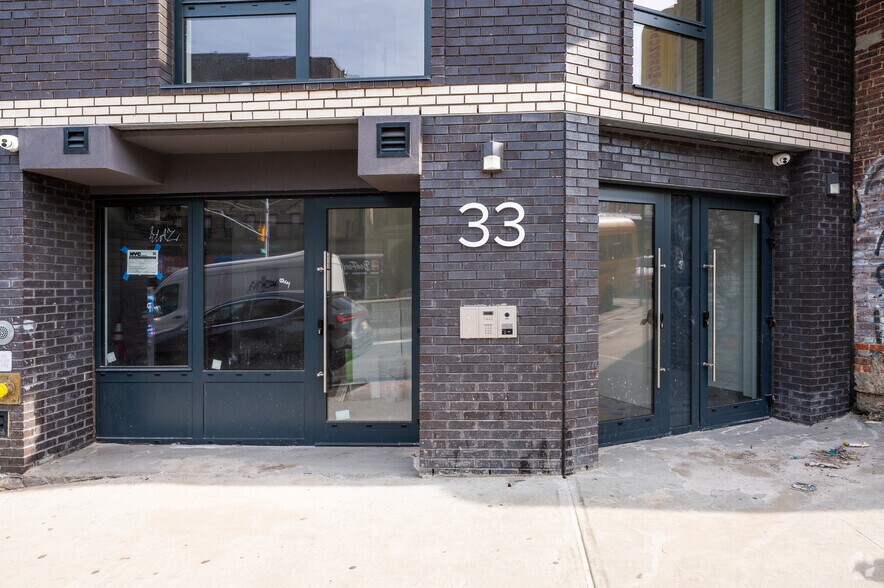 More Photos Of 33 Bedford Park Blvd, Bronx Apartments For Lease