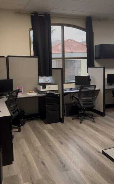 More Photos Of 4785 S Durango Dr, Las Vegas Office For Lease