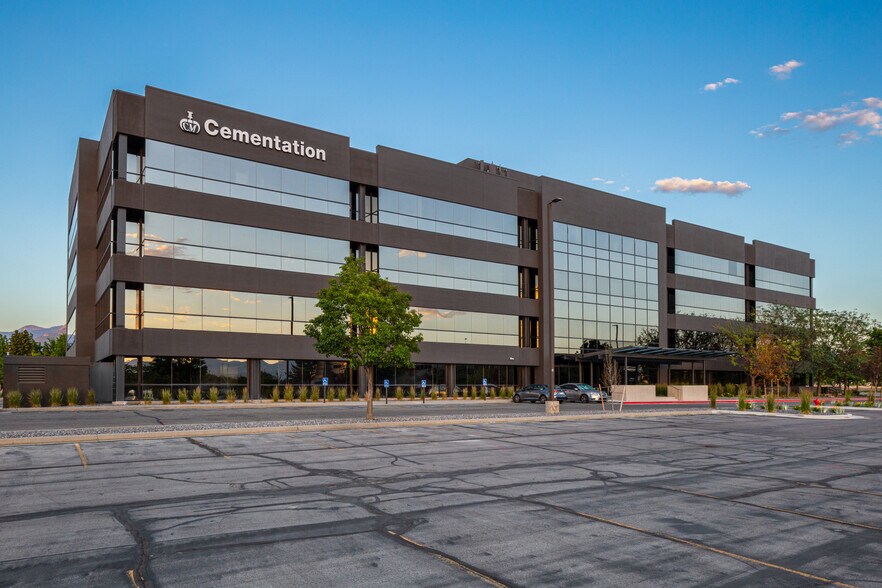 More Photos Of 10150 Centennial Pky, Sandy Office For Lease