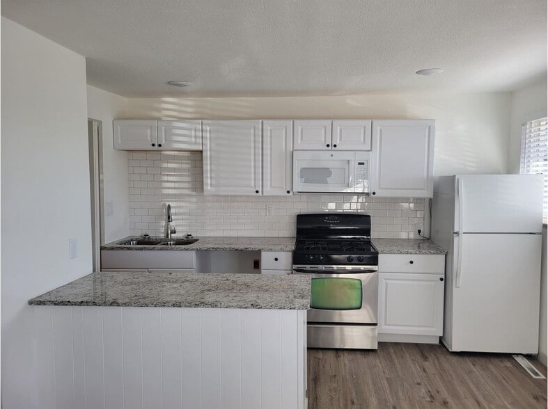 More Photos Of 411-413 Prairie Rd, Colorado Springs Apartments For Sale