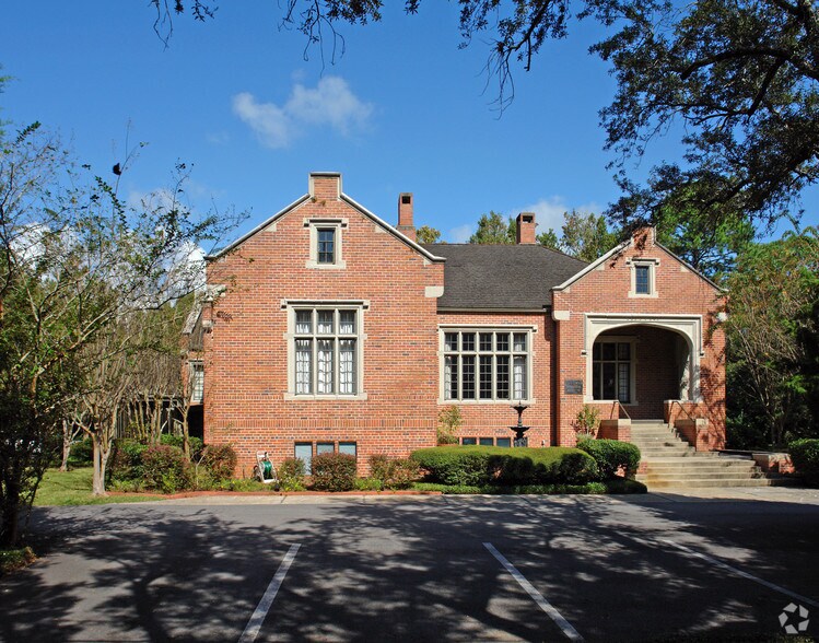 Primary Photo Of 1668 Government St, Mobile Office For Lease